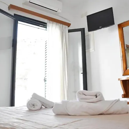 Manolika 5 Apartman Kíthnosz